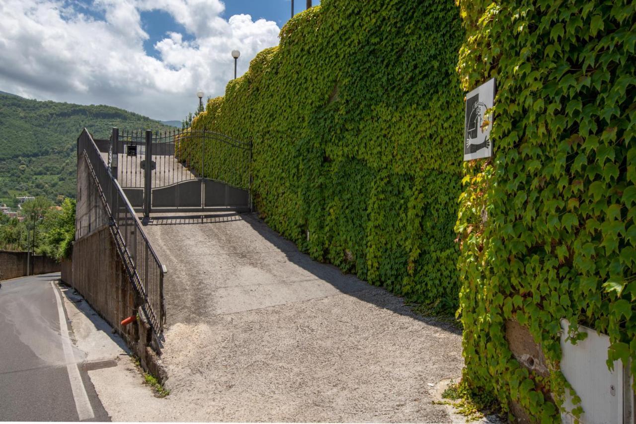 B&B L'Abbraccio Casola di Napoli Exteriör bild