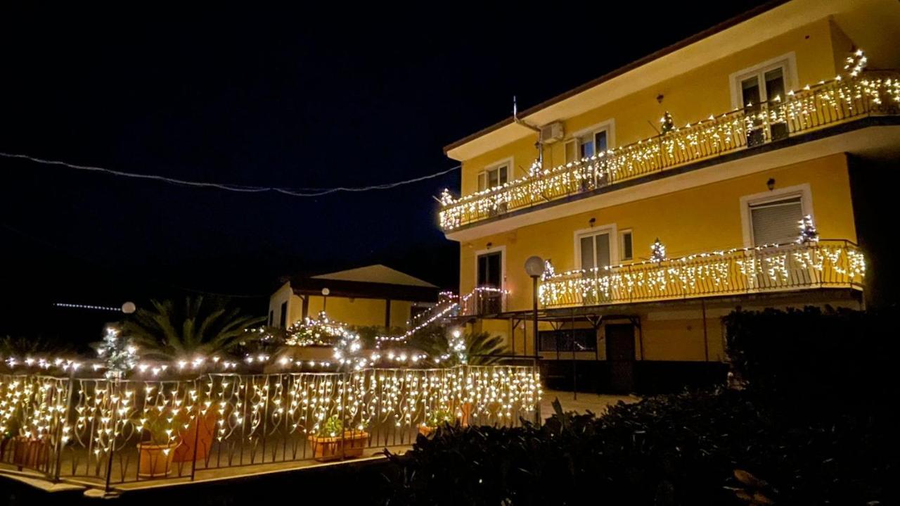 B&B L'Abbraccio Casola di Napoli Exteriör bild